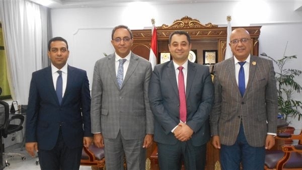 محافظ قنا يستقبل وكيل وزارة الصحة الجديد ويؤكد دعمه للمنظومة الطبية
