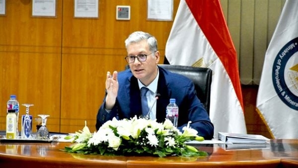 وزير البترول يناقش مع السويدي إليكتريك مشروع الصناعات الفوسفاتية بالعين السخنة