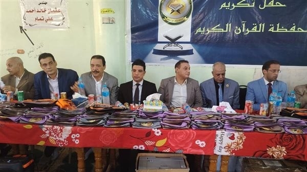 نائب محافظ سوهاج يكرم ذوي الهمم والمعلمات بمدرسة تحفيظ القرآن بالصلعا