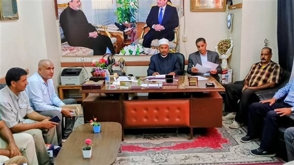 وكيل منطقة الإسماعيلية الأزهرية يجتمع برؤساء لجان امتحانات الدور الثاني للشهادات (صور)