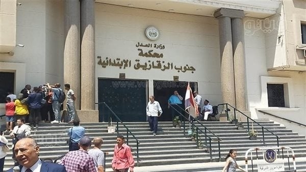 من التعذيب إلى قفص الاتهام: أب بالشرقية يواجه تهمة الاتجار بطفليه