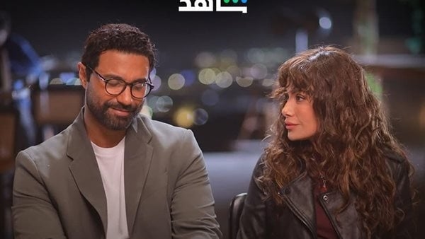 كريم فهمي يوجه رسالة حب لجمهوره عن مسلسل "220 يوم" من الساحل