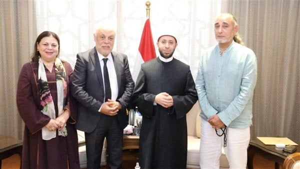 وزير الأوقاف يستقبل نقيب المهن التمثيلية وماجدة زكي لبحث التعاون في دعم الدراما الدينية