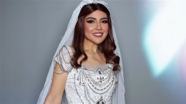 مي كساب بفستان الزفاف، وتعلق: "كوني عروسة كل يوم"