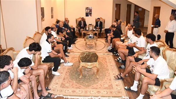أشرف صبحي يلتقي منتخب السلة قبل خوض منافسات الأفروباسكت 2025