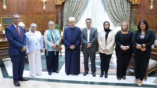 تفاصيل لقاء شيخ الأزهر مع رئيس المركز القومي للترجمة