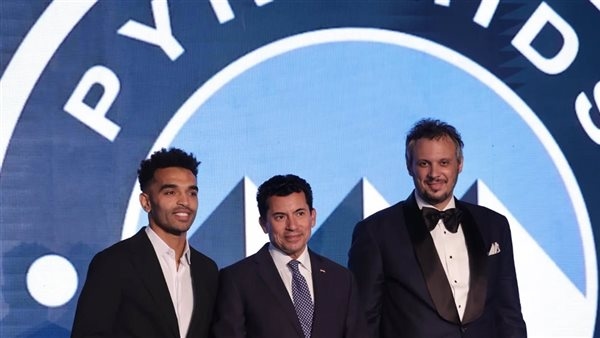 أوباما يكشف الفرق بين الزمالك وبيراميدز في الفوز بالبطولات (فيديو)