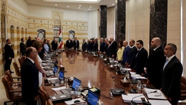انسحاب 4 وزراء بحزب الله وحركة أمل من جلسة مجلس الوزراء اللبناني