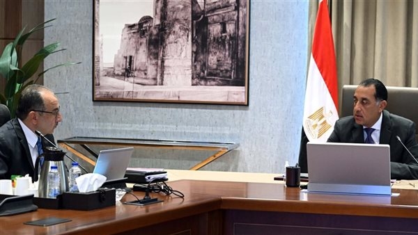 مدبولي: تطوير الغزل والنسيج أولوية رئاسية لتعظيم إمكانات مصر الصناعية