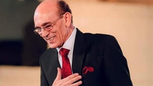 أخبار الفن اليوم: مصطفي كامل ينهى خلافه مع أنغام.. محمد صبحي يكشف تفاصيل حريق مسرحه بمدينة سمبل.. وراغب علامة يتحدث عن أزمة حفل الساحل