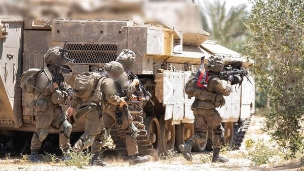 صور لأقمار صناعية تظهر حشودا عسكرية قرب غزة تمهيدا لاحتلال القطاع