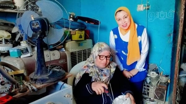 40 سنة حب، رحلة الأسطى فوزية والحاج مصطفى من مصنع "الصابون السايل" إلى تصليح الأجهزة الكهربائية بقنا (فيديو)