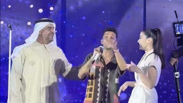 هشام جمال يغني لزوجته ليلى زاهر في حفل حسين الجسمي بالساحل الشمالي (فيديو)