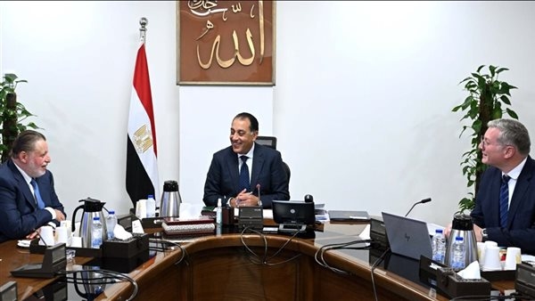 وقود مصر آمن، مدبولي يتابع سداد مستحقات الشركاء وجذب الاستثمارات لقطاع البترول