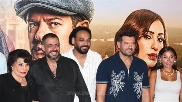 عمرو يوسف: أتمنى تقديم 100 فيلم مع دينا الشربيني (فيديو)