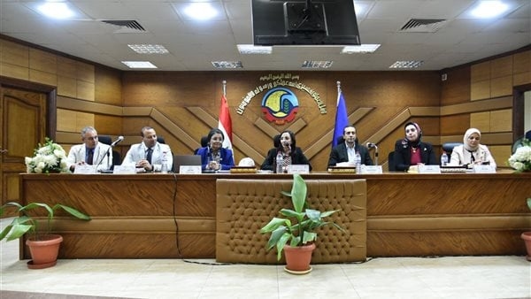 الصحة تستهدف خفض معدل الإنجاب إلى 2.1 طفل لكل سيدة بحلول 2027