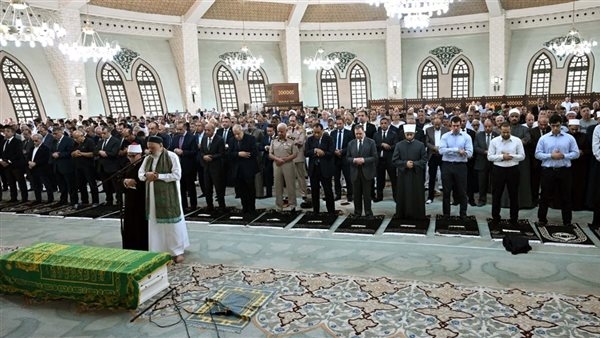 بحضور مدبولي ونظيف، كبار رجال الدولة يؤدون صلاة الجنازة على الدكتور علي المصيلحي (صور)
