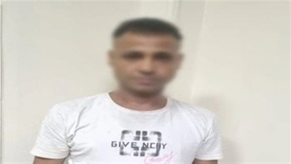 الأمن يكشف ملابسات فيديو قيادة سيارة برعونة وأداء إشارات منافية للآداب
