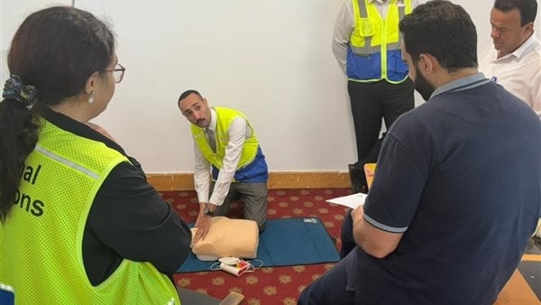 الصحة تستكمل المرحلة 4 من التدريب على أجهزة إزالة الرجفان القلبي بمطار القاهرة