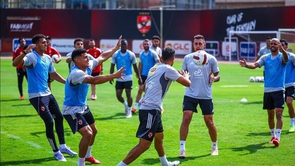 تحذير شديد اللهجة من الأهلي للاعبين قبل مباراة فاركو في الدوري