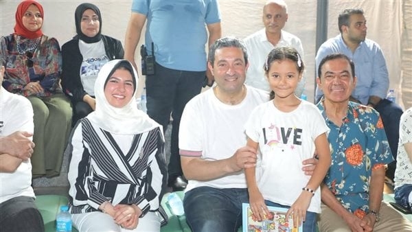 بـ"تيشيرت وكوتش"، محافظ دمياط يشهد انطلاق فعاليات "صيف بلدنا" برأس البر (صور)