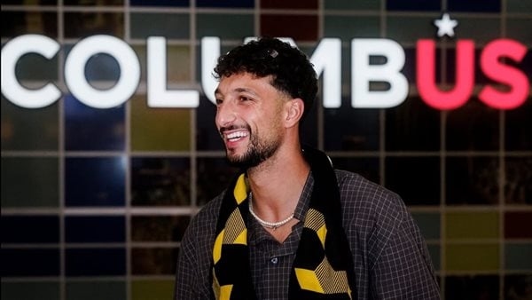 لقطات من وصول وسام أبو علي لأمريكا للانضمام لفريق كولومبوس كرو