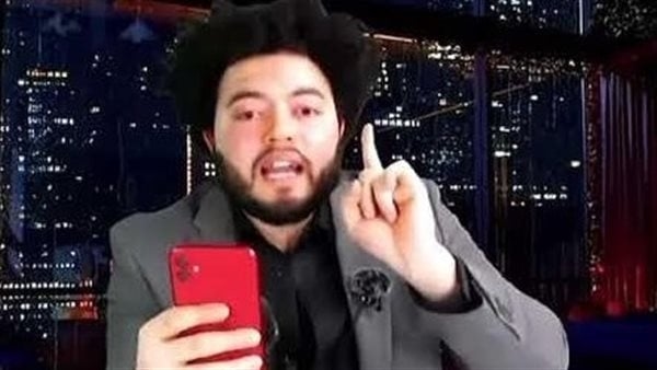 هاجم النظام على مدار أعوام، علي حسين مهدي يعود لمصر ويفضح مؤسسات حقوق الإنسان والمتاجرين بالقضية (فيديو)