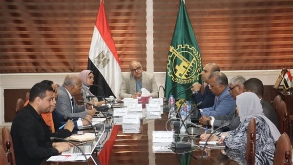 محافظ القليوبية يتايع إجراءات إنشاء مصنع لتدوير القمامة