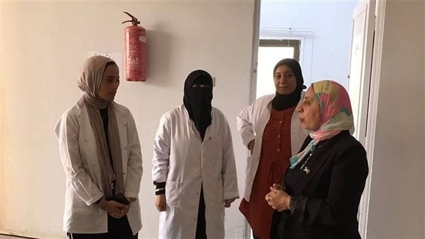 وكيل صحة الإسماعيلية تتفقد الخدمات العلاجية بمعمل تركيبات الأسنان (صور)