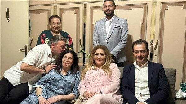 أخبار الفن اليوم: وفد من وزارة الثقافة ونقابة الممثلين يزور نجوى فؤاد في منزلها.. سعيد الارتيست يُبدع في سماء مهرجان القلعة.. ومسلم يطرح أحدث أغنياته "مش صافيلك"