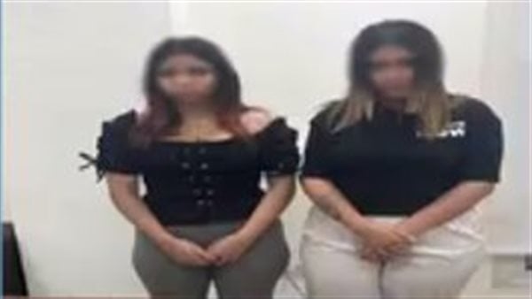 حبس التيك توكرز فراولة وتفاحة بتهمة تشكيل شبكة منافية للآداب والاتجار في المخدرات
