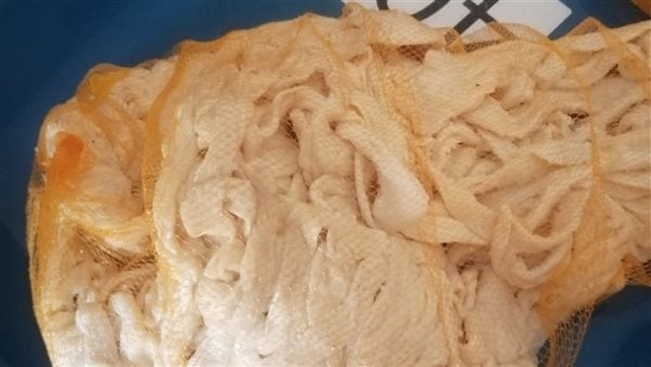 طب بيطري القليوبية يضبط 3.7 طن دهون وممبار فاسد ومجهول المصدر (صور)