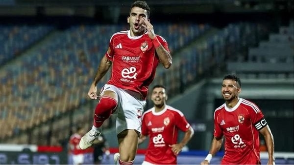 بطريقة "عايز تغيظه هاتلو زيزو"، احتفال مثير للأهلي بتعادل الزمالك أمام المقاولون (فيديو)