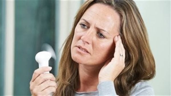أعراض سن اليأس ونصائح مهمة لتخفيف الشعور به