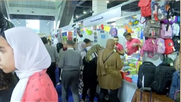 خصومات تصل لـ50%، الغرف التجارية تكشف تفاصيل افتتاح معارض أهلا مدارس (فيديو)