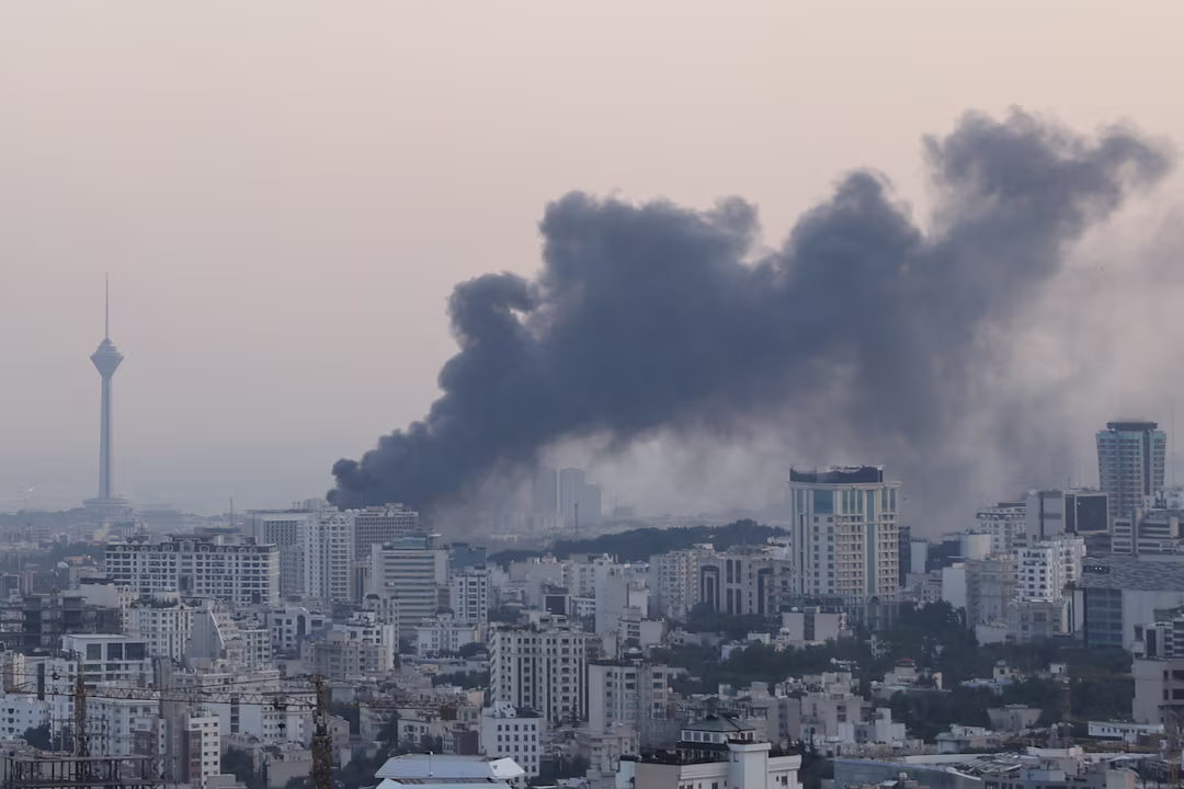 ترامب يطالب إيران بالاستسلام دون شروط