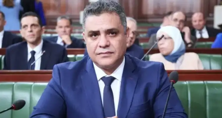 النوري يدعو نظيره الفرنسي إلى توفير الحماية للجالية التونسية