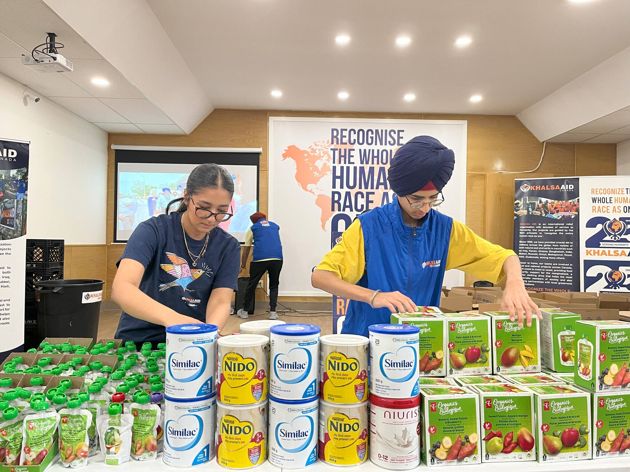 Sikh charity's food drive brings in 11,000 pounds for Harvest Manitoba, Main Street Project