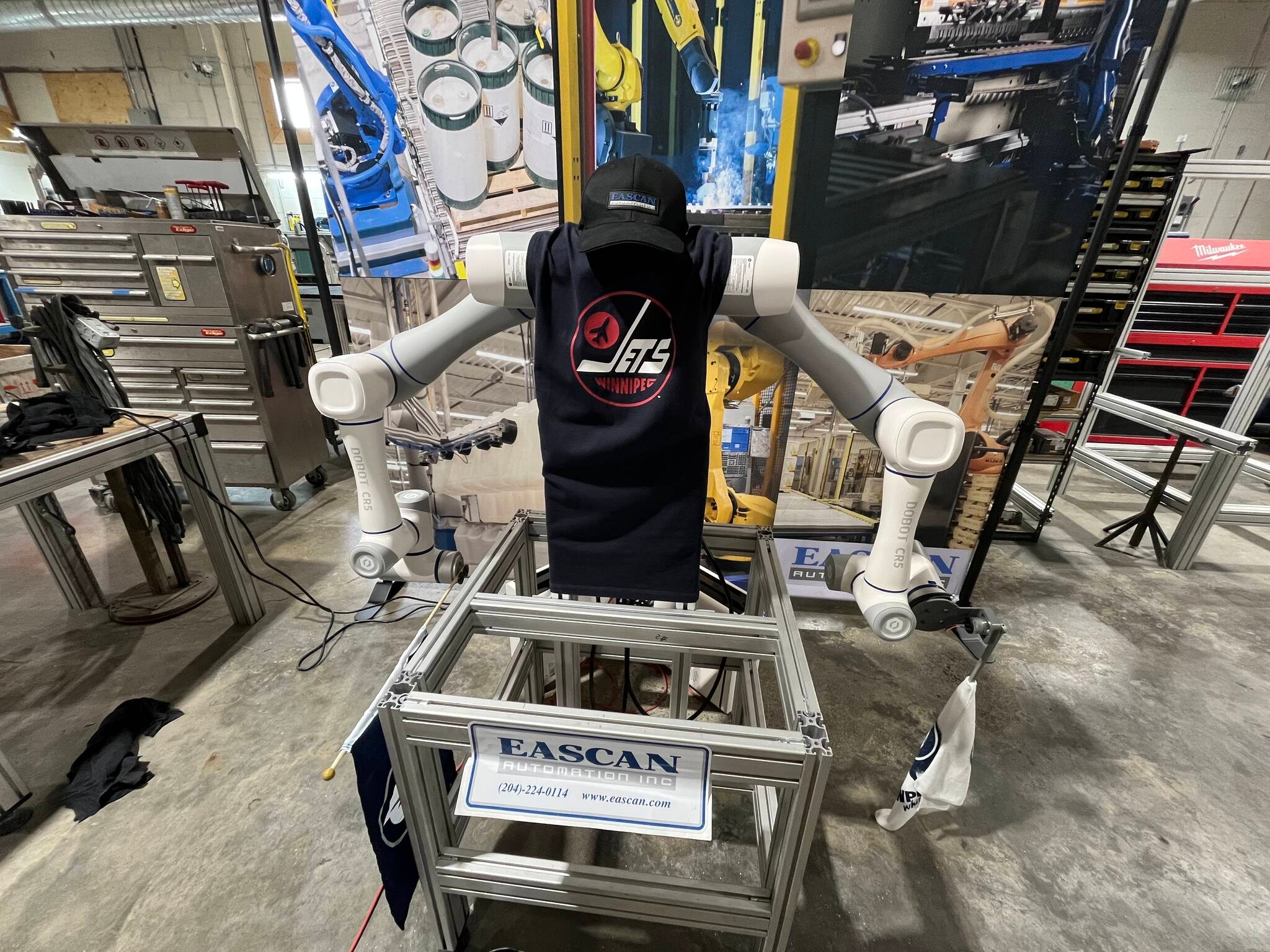 JetsBot brings local hockey cheer amid trade war strife