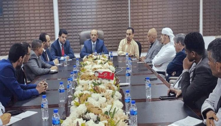اجتماع مع كافة البنوك باليمن.. المركزي اليمن يطلق "آلية تمويل طارئة وحاسمة" ويهدد المتورطين