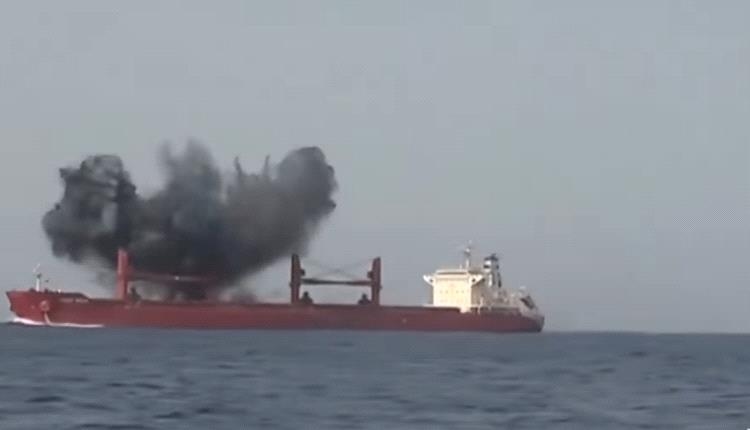 روسيا تدخل على خط أزمة البحر الأحمر.. أحد مواطنيها بيد الحوثيين بعد تدمير السفينة اليونانية