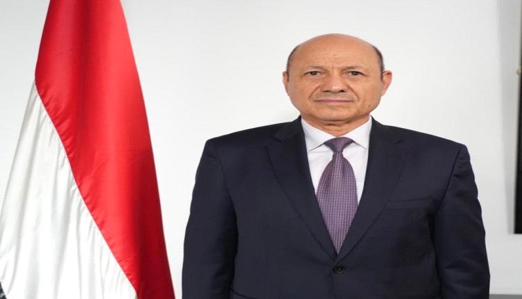 عامان من النسيان... رئيس مجلس القيادة يُعيد تدوير وعوده الكاذبة لجرحى الجيش والشهداء