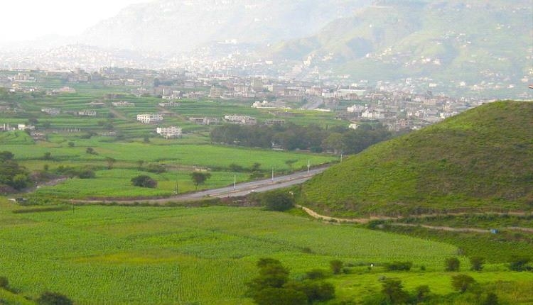 سقوط 3 غرقى في بئر والمواطنون يستنجدون وسط غياب الدفاع المدني الحوثي بيريم