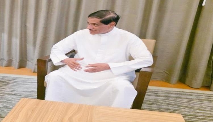 عضو بالرئاسي يدق ناقوس الخطر: حضرموت تختنق... والأيادي العابثة تقترب