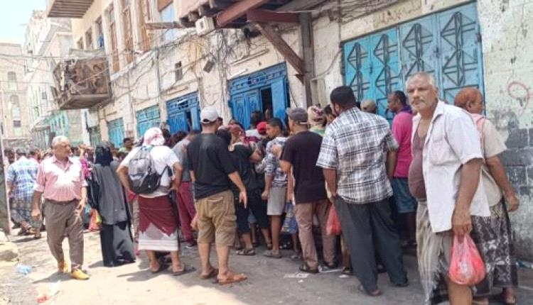 عدن تغلي والثلج يحترق سعراً.. قفزة جنونية تُحوّل أبسط الحاجات إلى رفاهية نادرة