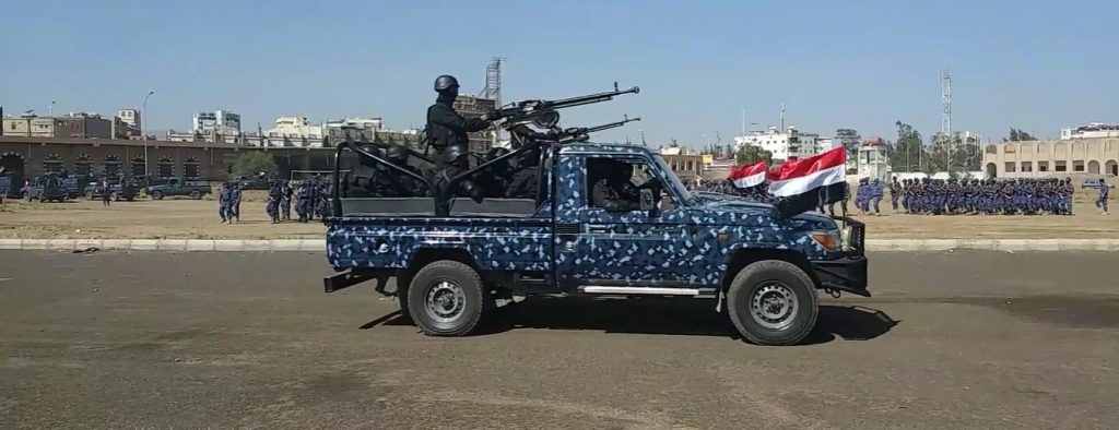 قوات النجدة بأمانة العاصمة تستعيد مركبات مسروقة وتضبط بضائع ممنوعة ومنتهية الصلاحية