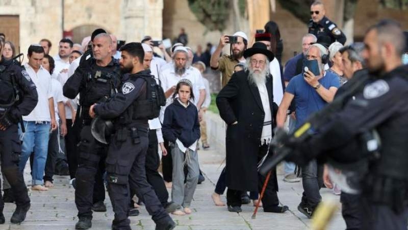 عشرات اليهود يقتحمون المسجد الأقصى في القدس المحتلة