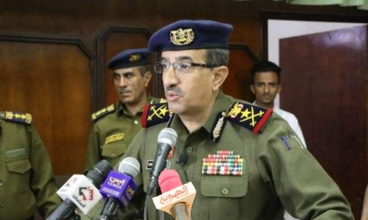 الفريق الرويشان يهنئ قائد الثورة ورئيس وأعضاء السياسي الأعلى المشاط بحلول عيد الأضحى المبارك