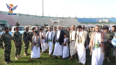 وقفات حاشدة في إب دعما لغزة وتفويض شعبي لمواصلة خيار المواجهة