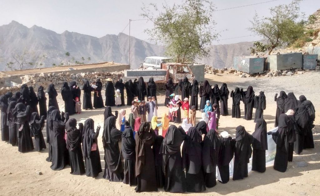 نساء حجة يجددن العهد لغزة.. وقفات رافضة للعدوان
